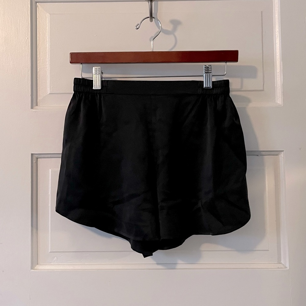 Lunya Washable Silk Shorts - S - Picture 3 of 9